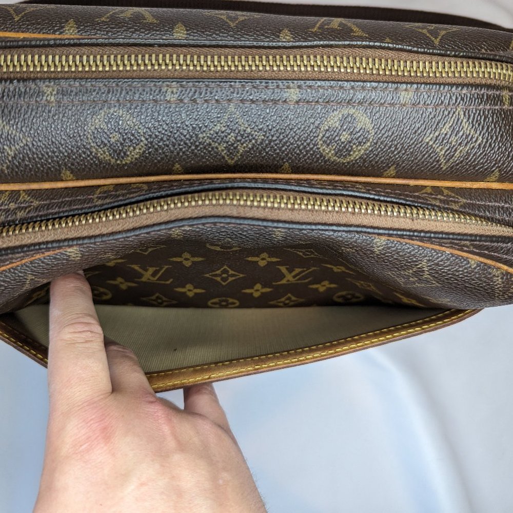 LOUIS VUITTON Crossbody Reporter PM Bag - Picture 12 of 12